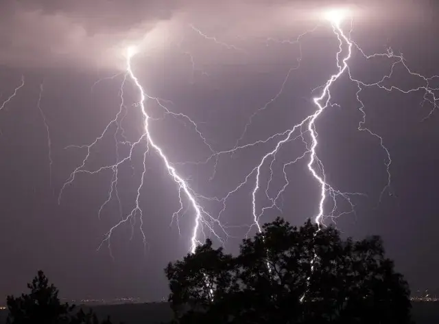 Quatro mortos por descargas atmosféricas em Nhamatanda