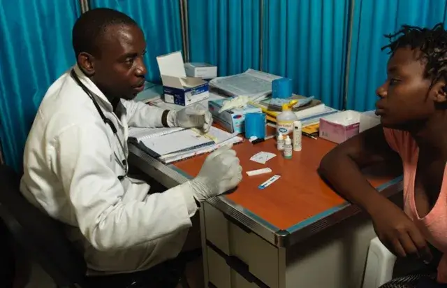 EUA vai investir 35 milhões de dólares para combater estigma do HIV-Sida em Moçambique