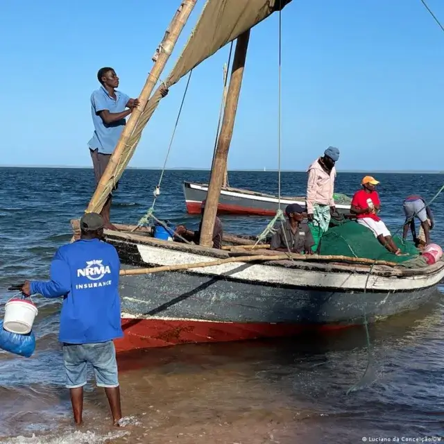 Pescadores da Ilha de Inhaca queixam-se da falta de meios frios para conservação do pescado
