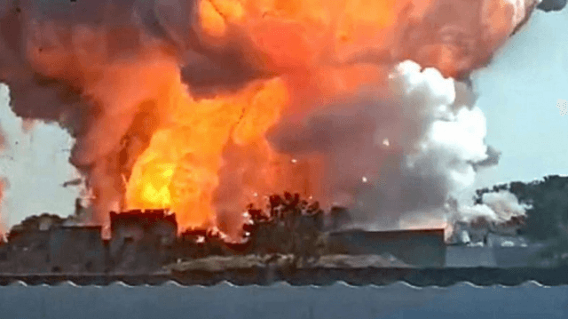 Pelo menos sete mortos e 75 feridos em explosão em fábrica de pirotecnia na Índia