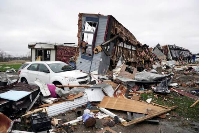 Tornados nos EUA deixam 3 mortos e 58 feridos em devastação