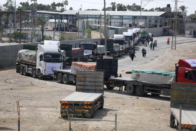 Mais de 400 camiões chegam à Faixa de Gaza