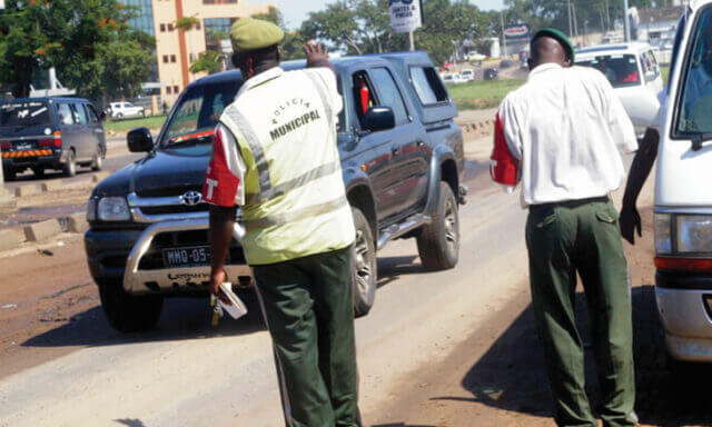 Agentes corruptos da polícia municipal serão expulsos do município de Maputo