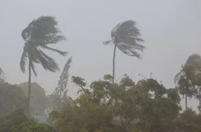 Mau tempo no sul de Moçambique com ventos fortes e ondas altas