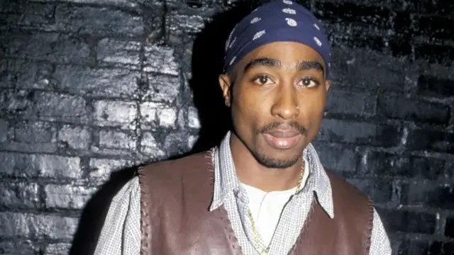 Família de Tupac abre investigação sobre possível envolvimento de Diddy na morte do rapper