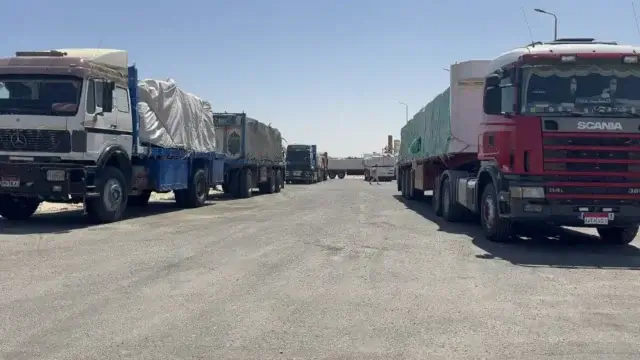 Israel é acusado por Gaza de barrar a entrada de 250 mil camiões com alimentos