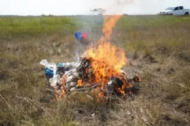 Autoridades incineram 14 kg de drogas em Cabo Delgado