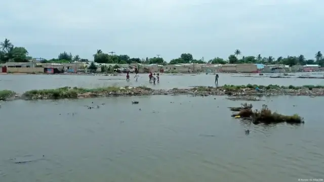 Moradores de Tete enfrentam dificuldades devido a alagamentos