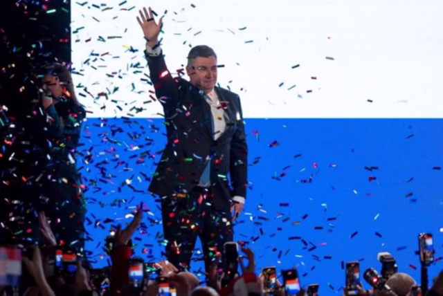 Zoran Milanovic reeleito Presidente da Croácia