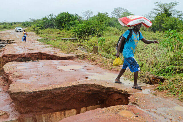Condicionamento da circulação rodoviária em Malema devido à degradação das estradas