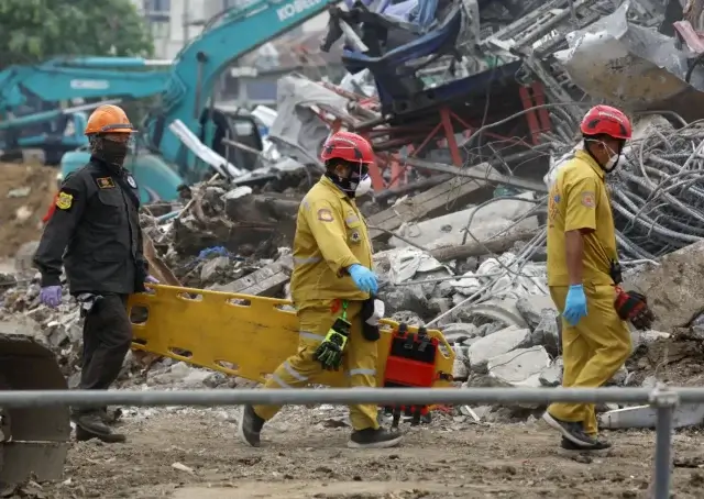 Novo balanço do sismo em Myanmar regista quase 3.100 vítimas mortais