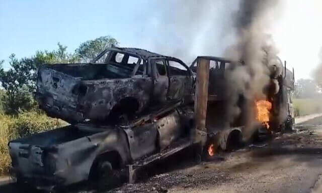 Criminosos incendeiam sete viaturas e roubam passageiros em Sofala