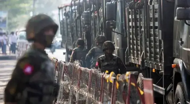 Rebeldes do Myanmar prestes a ceder controlo de cidade estratégica sob mediação chinesa