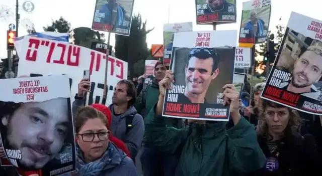 Famílias acusam Governo israelita de sacrificar reféns em Gaza