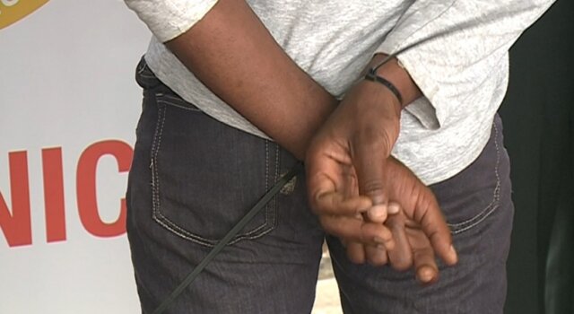 Jovem de 20 anos detido na Matola por burlar agente da polícia
