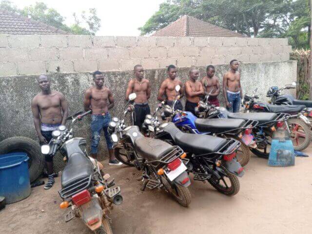 Polícia de Chimoio detém quadrilha envolvida em roubo de motorizadas