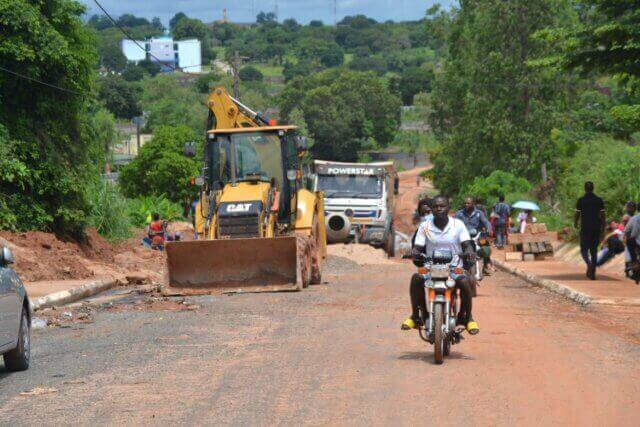 Reabilitação da EN7 atinge 70% e promove desenvolvimento regional em Moçambique