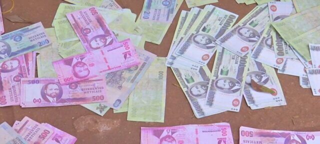 Autoridades moçambicanas prendem cinco suspeitos por falsificação de mais de 600 mil de meticais