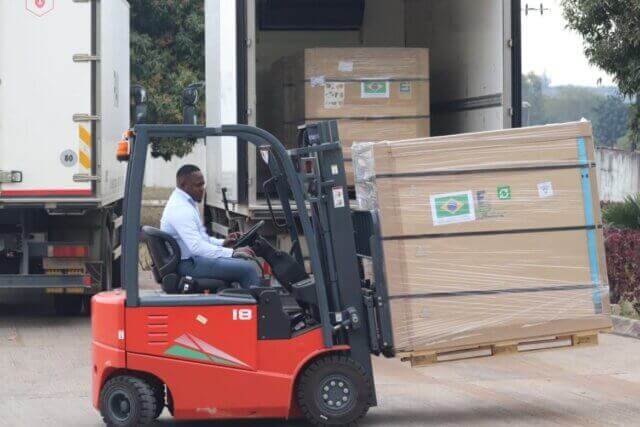Chegam a Moçambique dois milhões de doses da vacina BCG