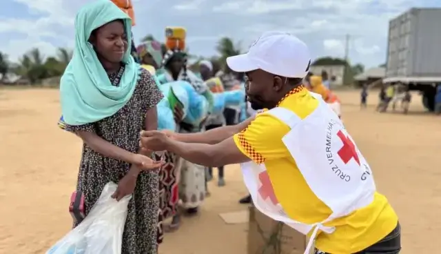 Mais de 32 mil famílias recebem apoio da Cruz Vermelha face à seca em Moçambique