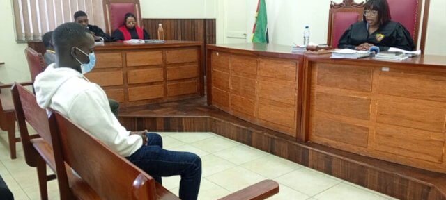 Agente da UIR sentenciado a 14 anos por assalto à mão armada na Beira