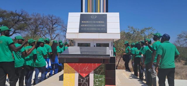 Samaria Tovela incentiva jovens a valorizar história nacional em visita a monumentos de Tete