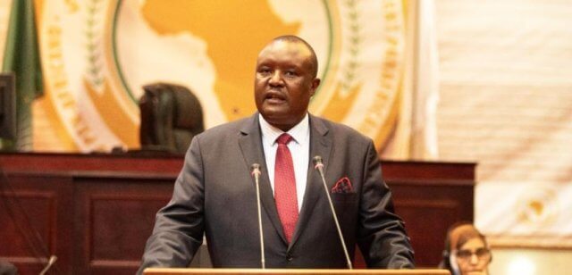 Presidente do Parlamento Pan-Africano encontra líderes comunitários em Maputo