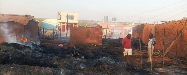 Incêndio devasta bancas no mercado Fonseca em Nampula
