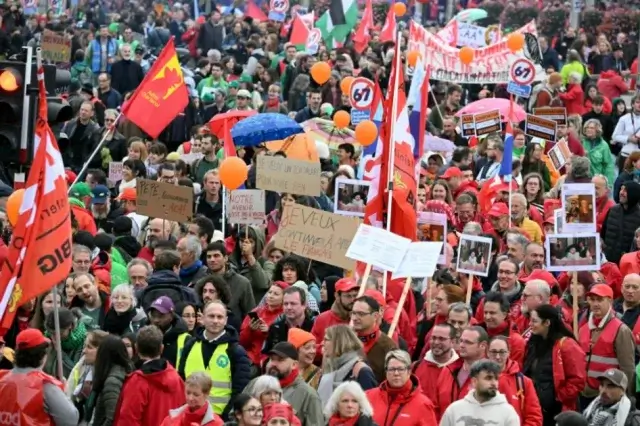 Milhares de pessoas protestam em Bruxelas contra cortes orçamentais