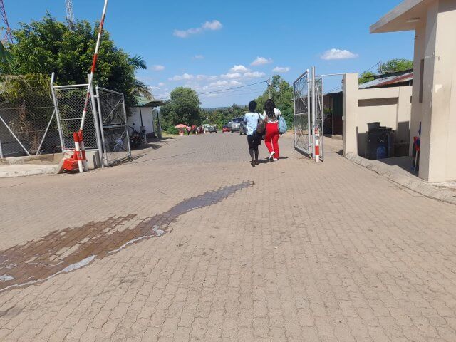 Segurança do hospital de Xai-Xai faz protesto e abandona posto