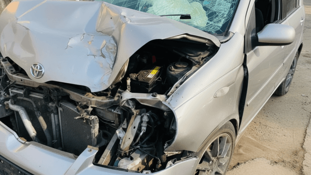 Carro embate contra muro e provoca seis feridos na Matola