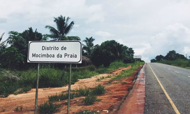 Crianças de Mbau retornam ao ensino após ano de interrupção