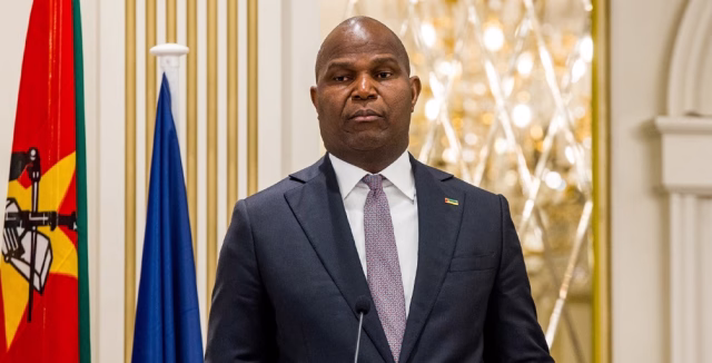 Presidente de Moçambique dialoga com Zelenskyy sobre cooperação bilateral