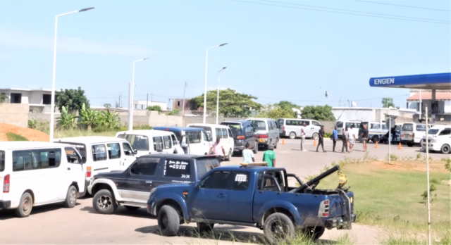 Protesto em Matola bloqueia estrada por falta de combustíveis