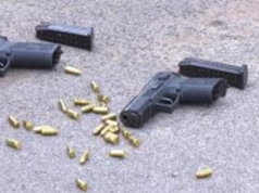 Dois moçambicanos presos por posse ilegal de armas no Malawi