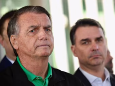 Moraes autoriza visitas de Flávio a Jair Bolsonaro durante campanha eleitoral