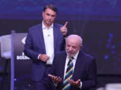 Flávio Bolsonaro acusa Lula de abuso de poder e pede anulação da candidatura