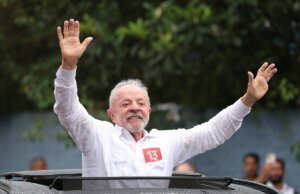 Lula da Silva reeleito presidente do Brasil para quarto mandato