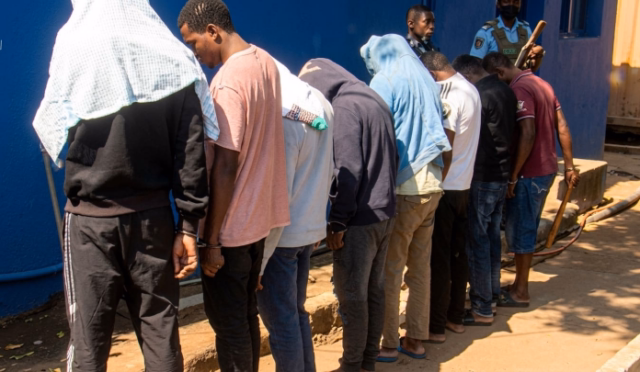 Maputo- Oito suspeitos detidos por assalto à mão armada em Mapulene